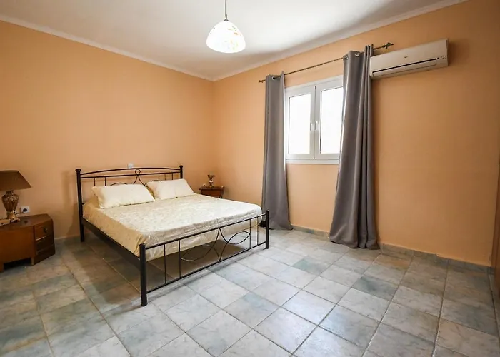 Villa Elatia *