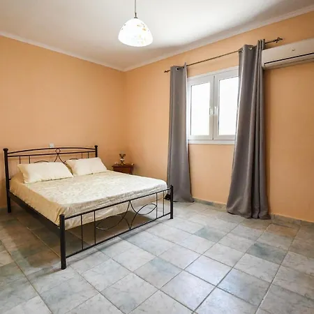 Villa Elatia *