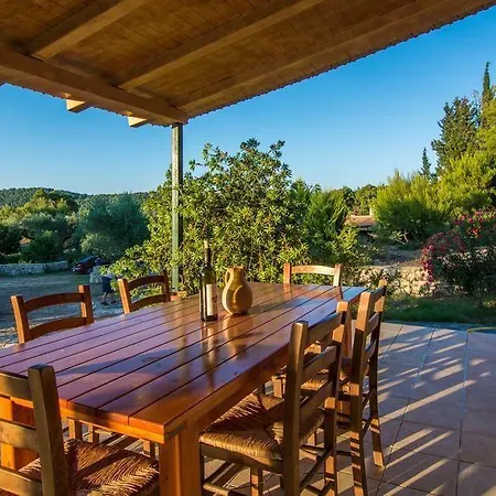 Villa Elatia *
