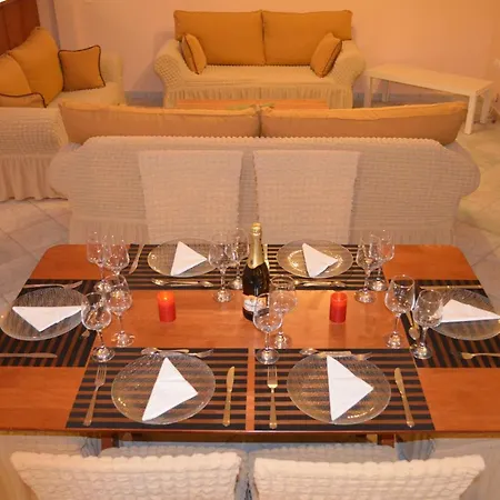 Villa Elatia *