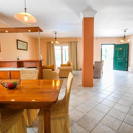 Elatia Villa Volímai