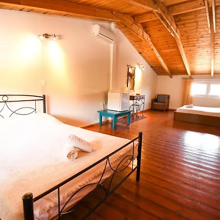 Villa Elatia *